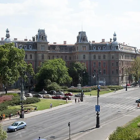 Apartment Andrassy Boulevard Budapest
