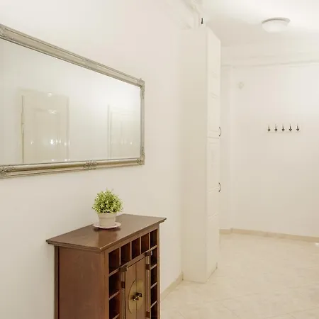 Apartment Andrassy Boulevard Budapest